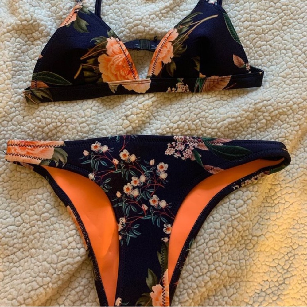 Bathing suit
